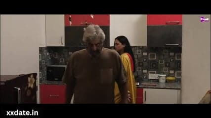 Pati ke jaane ke bad susur ne bahu ko choda