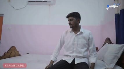 Desi Hot Bhabhi Fucks Stranger
